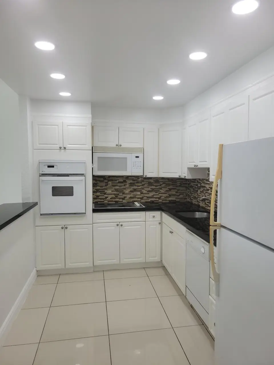 19370 Collins Avenue 623, Sunny Isles Beach, FL 33160