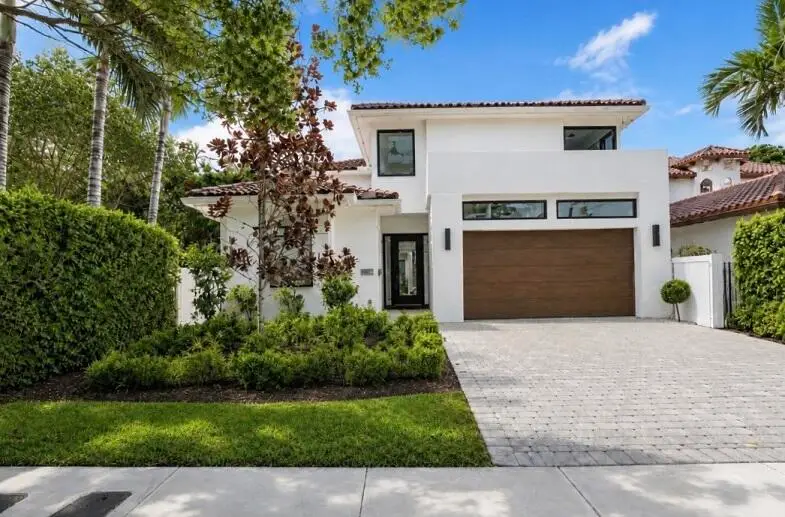 918 SE 8th Street, Fort Lauderdale, FL 33316