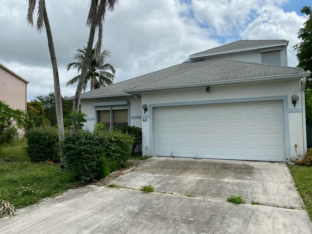 62 Willow Circle, Boynton Beach, FL 33436