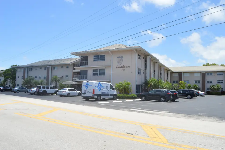 745 SE 19th Avenue 114, Deerfield Beach, FL 33441
