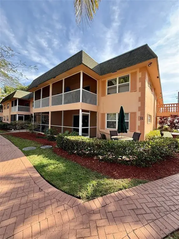 760 SE 2nd Avenue D112, Deerfield Beach, FL 33441