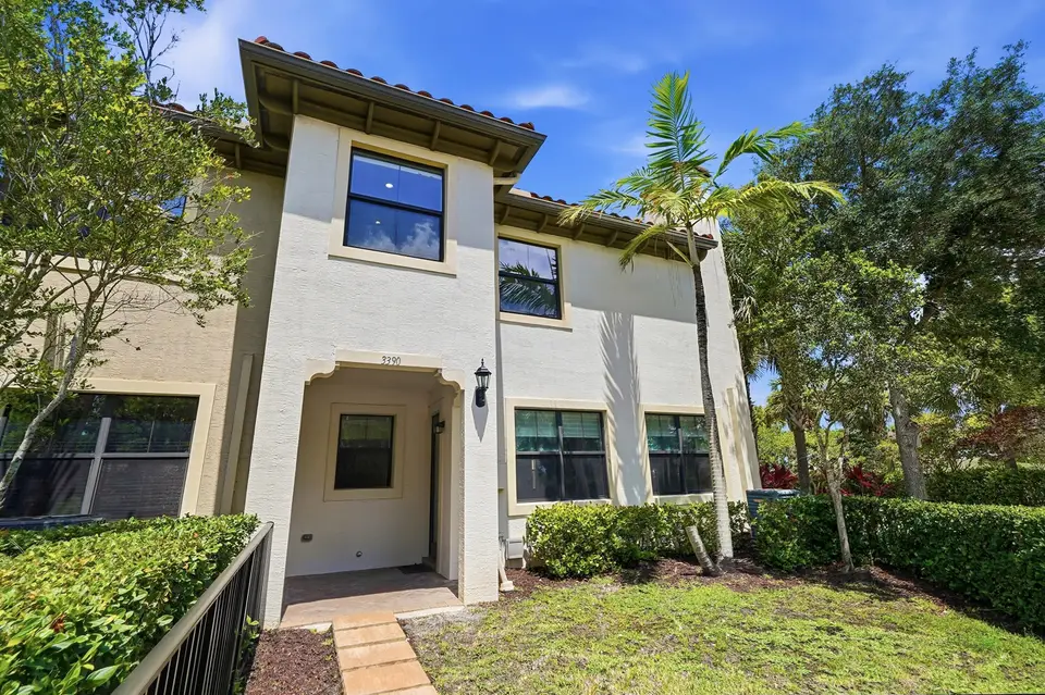 3390 NW 125th Avenue, Sunrise, FL 33323