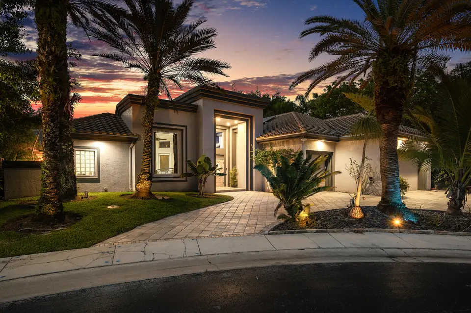 6595 NW 32nd Terrace, Boca Raton, FL 33496