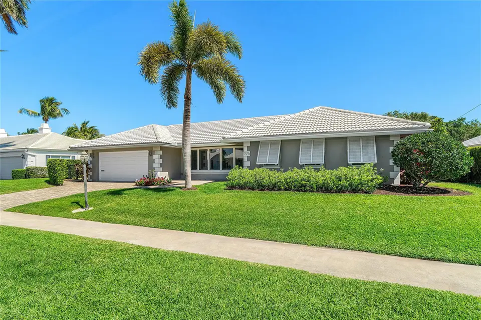 976 SW Mulberry Way, Boca Raton, FL 33486