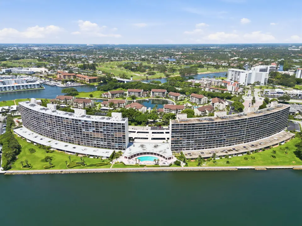 124 Lakeshore Drive 8280, North Palm Beach, FL 33408