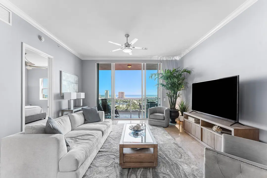 2640 Lake Shore Drive 2215, Riviera Beach, FL 33404