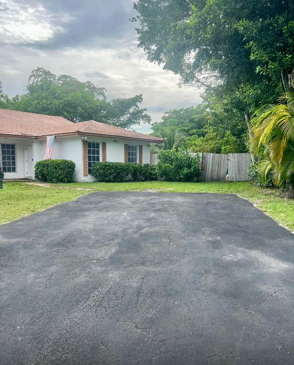 8586 NW 23rd Manor W, Coral Springs, FL 33065