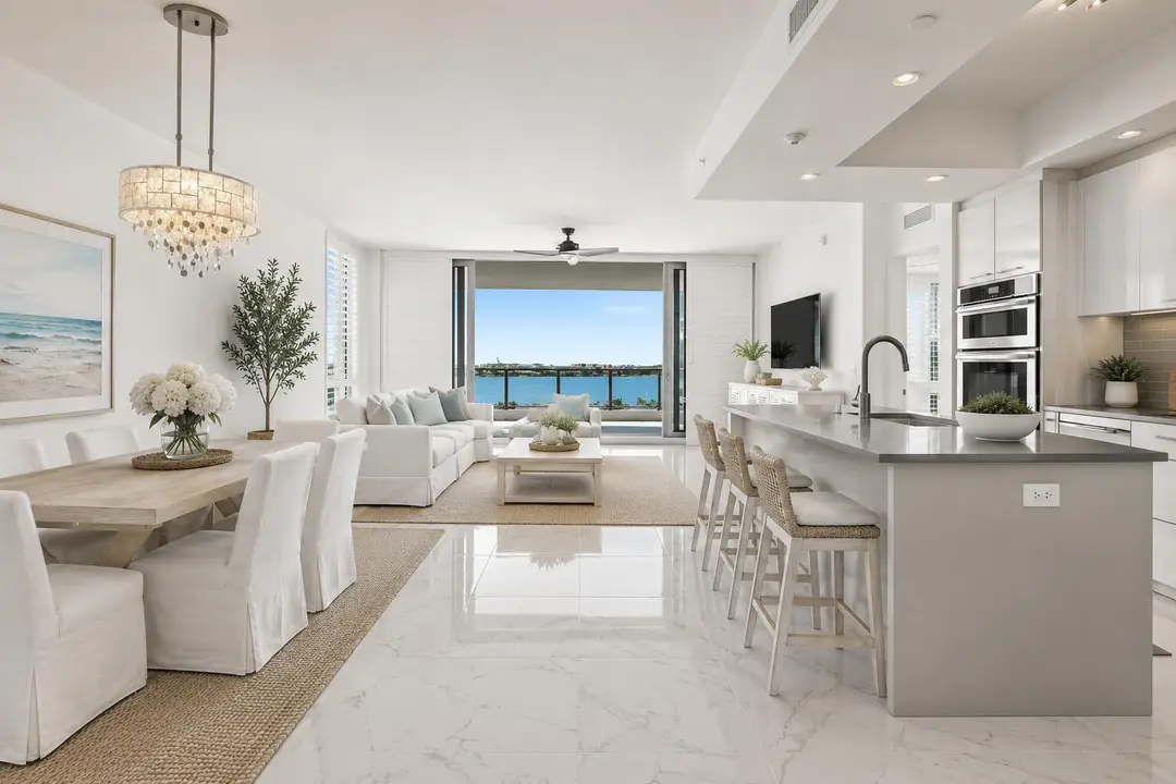 Virtually Staged - living/dining