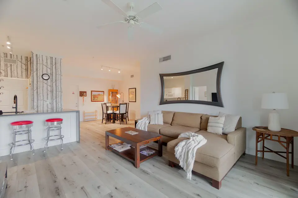 11790 St Andrews Place 304, Wellington, FL 33414