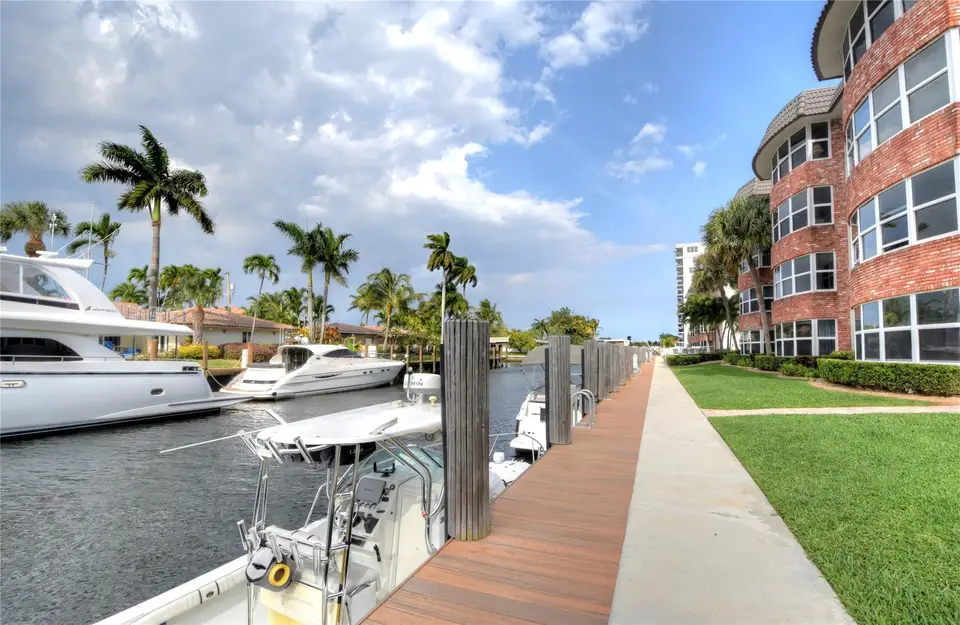 3111 NE 51st Street 405c, Fort Lauderdale, FL 33308