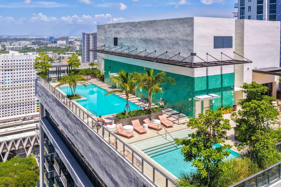 11 NE 6th Street 1912, Miami, FL 33132
