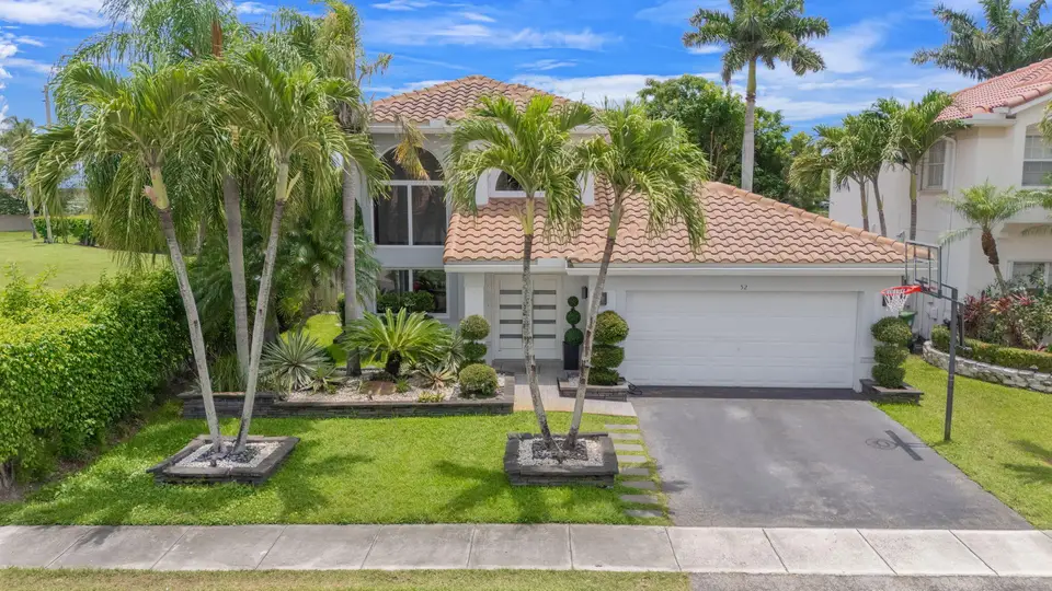 52 Gables Boulevard, Weston, FL 33326