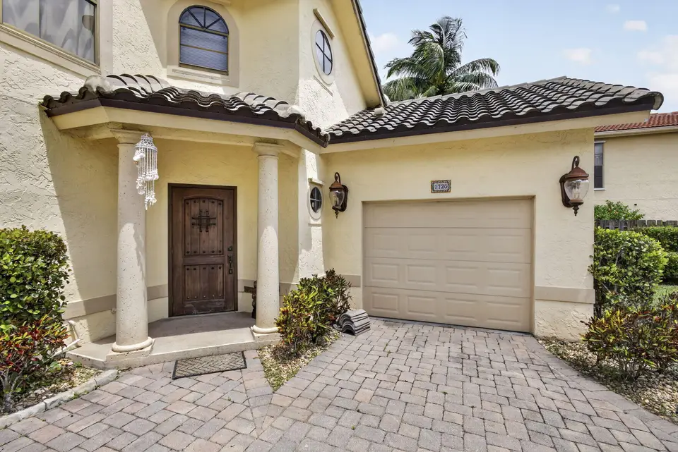 1726 SHORESIDE Circle, Wellington, FL 33414