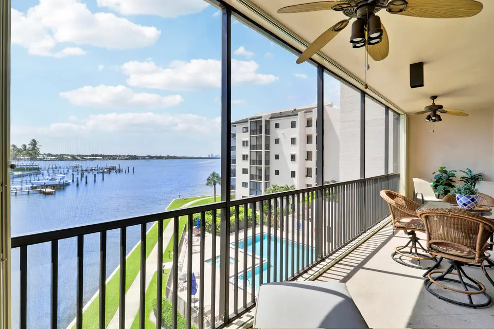 11370 Twelve Oaks Way 416, North Palm Beach, FL 33408