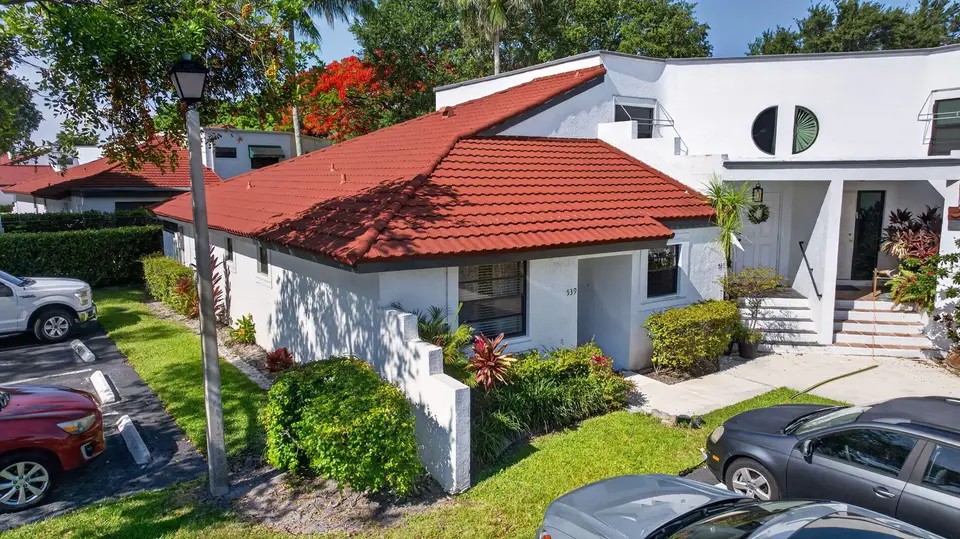 539 NW 36th Avenue, Deerfield Beach, FL 33442