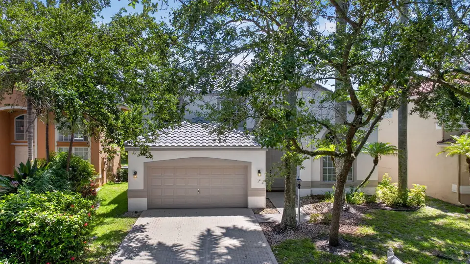 6702 NW 80th Manor, Parkland, FL 33067