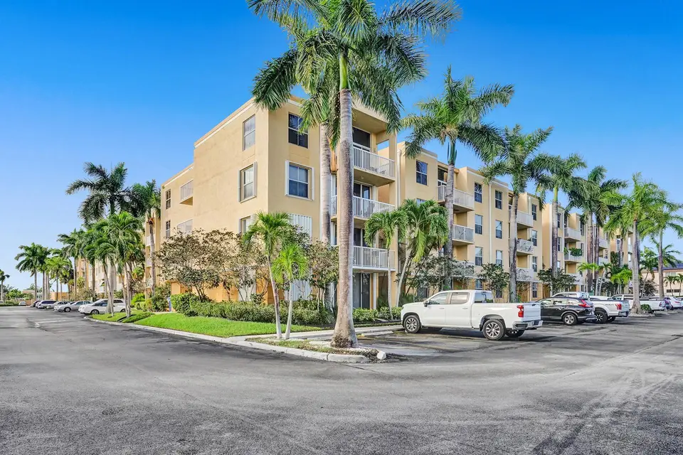 1350 SE 3rd Avenue 406, Dania Beach, FL 33004
