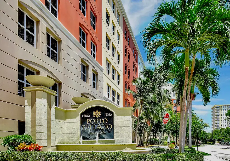 17150 N Bay Road 2709, Sunny Isles Beach, FL 33160