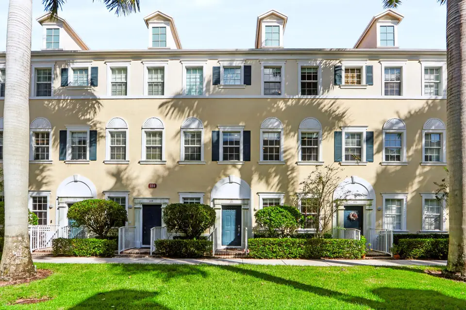 114 Locustberry Lane 105, Jupiter, FL 33458