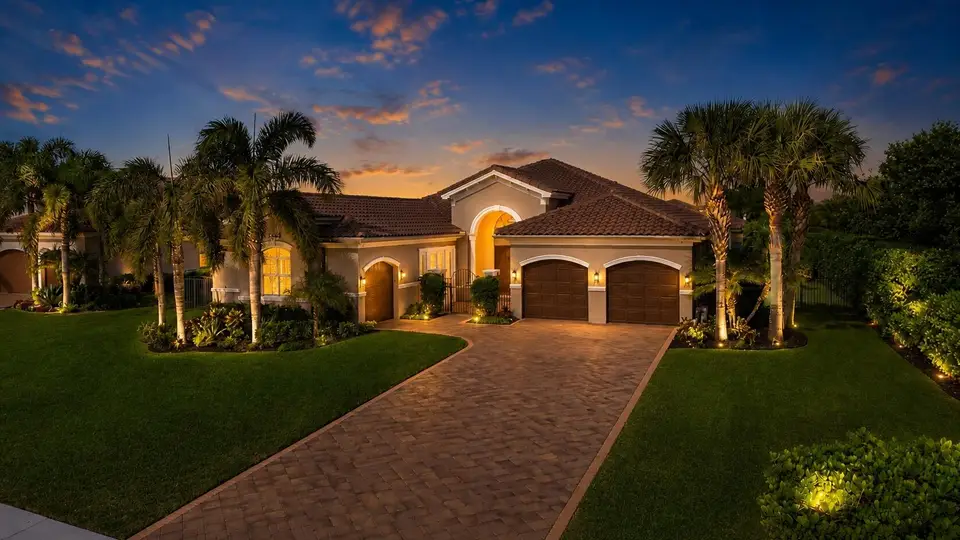 7754 Maywood Crest Drive, Palm Beach Gardens, FL 33412