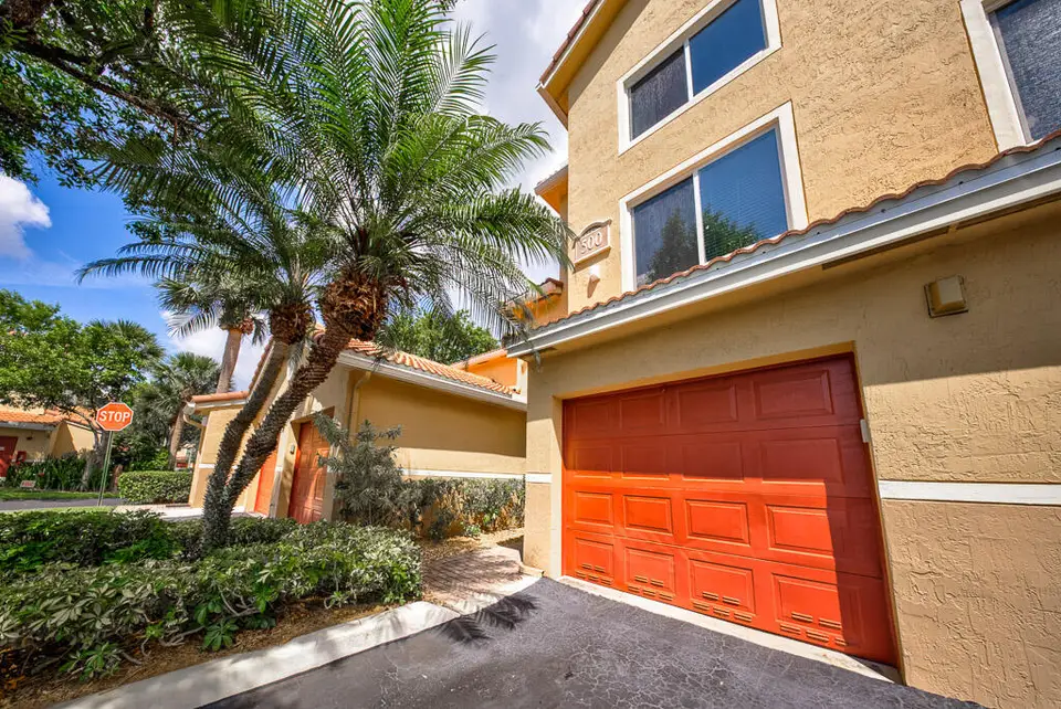 500 Scotia Drive 302, Hypoluxo, FL 33462