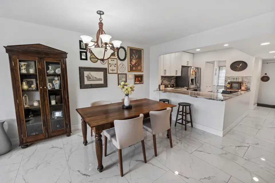 1021 Mockingbird Lane 211, Plantation, FL 33324