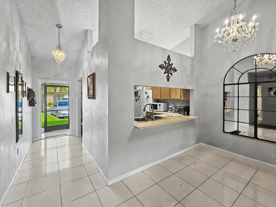 1160 Parkside Green Drive F, Greenacres, FL 33415