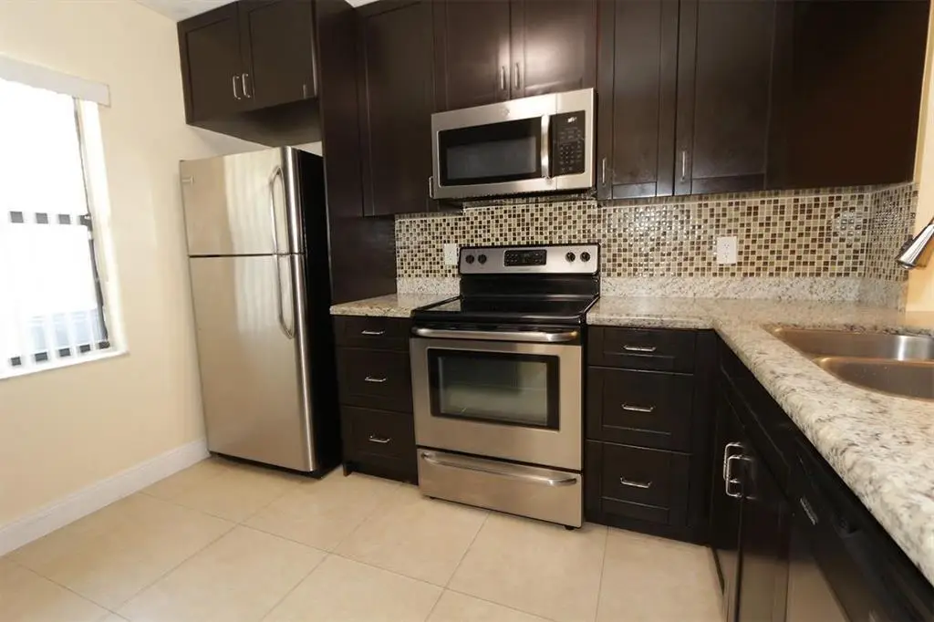 2987 NW 110th Avenue, Sunrise, FL 33322