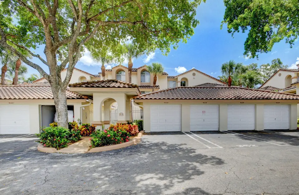 9204 Glenmoor Drive, West Palm Beach, FL 33409