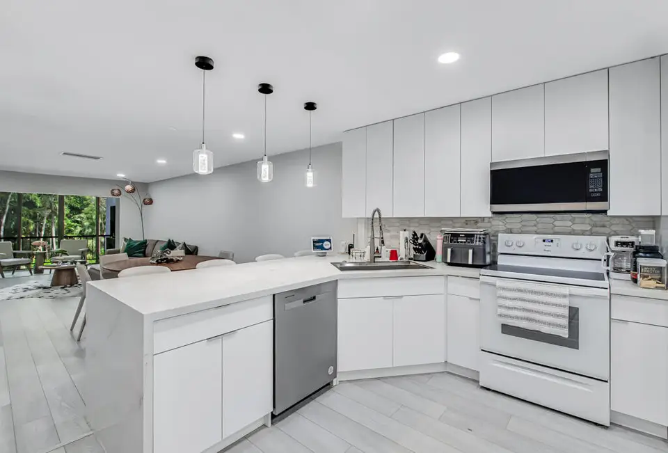 21362 Juego Circle D, Boca Raton, FL 33433