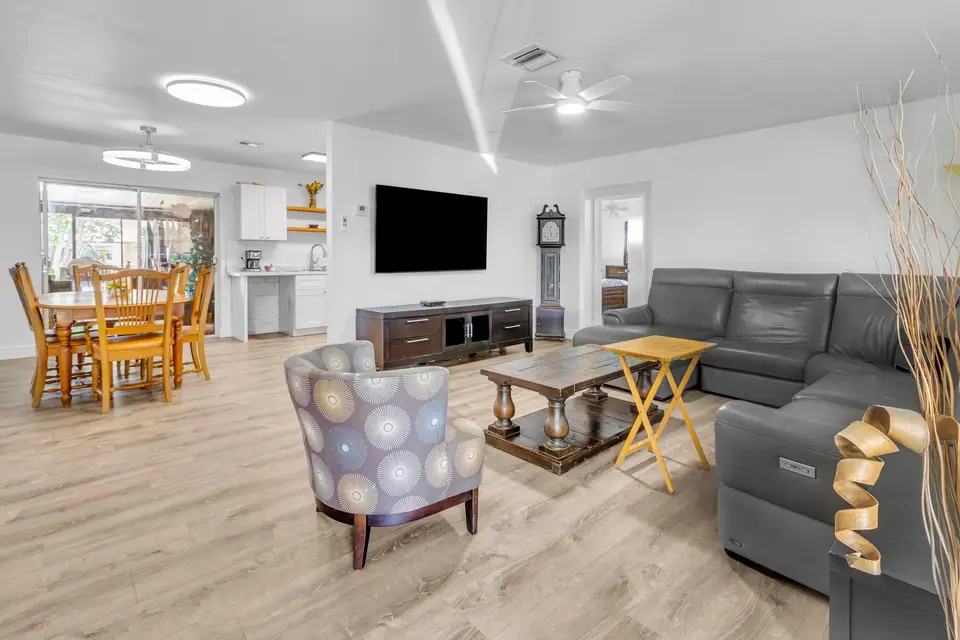 4469 Brandon Drive, Delray Beach, FL 33445