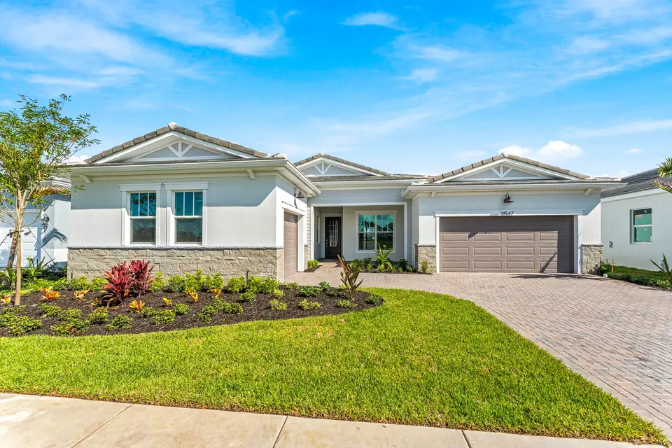 14547 SW Sarilla Boulevard, Port St. Lucie, FL 34987