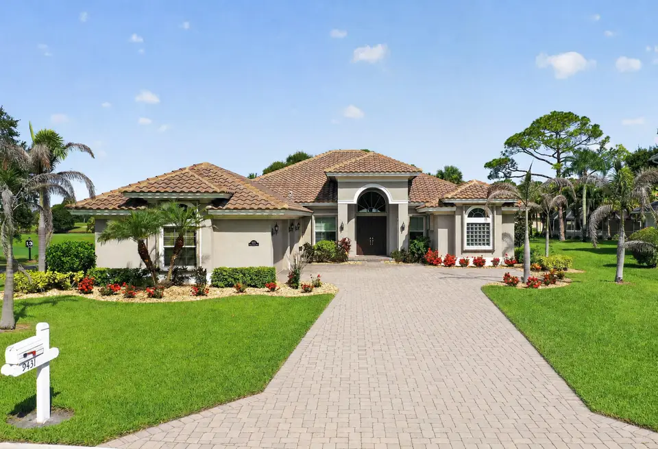 9431 Meadowood Drive, Fort Pierce, FL 34951