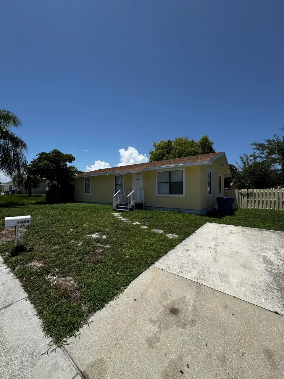 1464 W 32nd Street, Riviera Beach, FL 33404