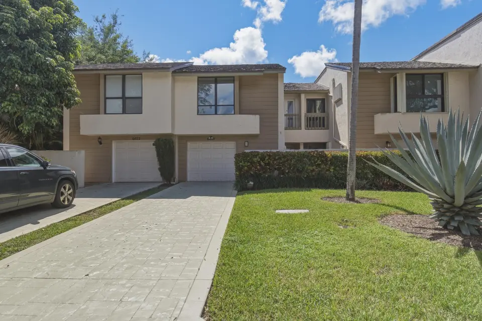 6024 Glendale Drive, Boca Raton, FL 33433