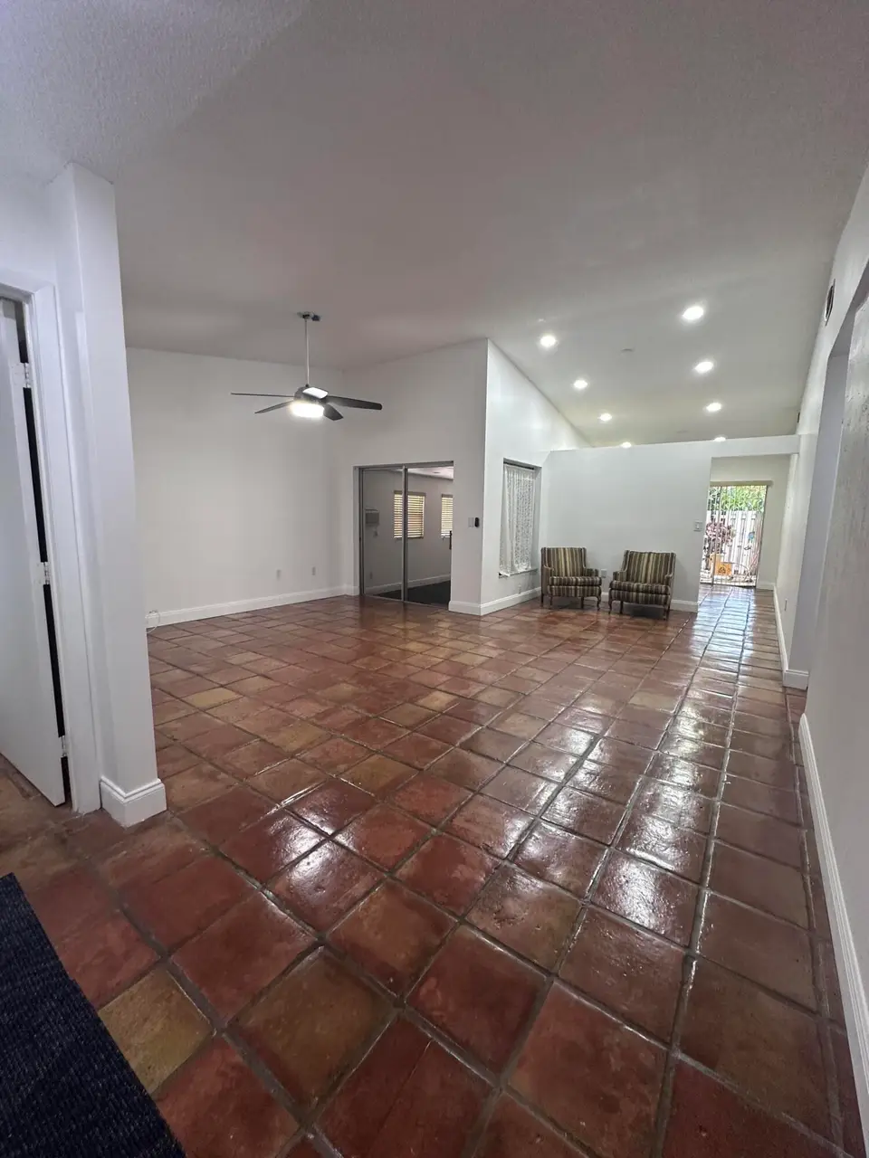 19823 NW 64th Place, Hialeah, FL 33015