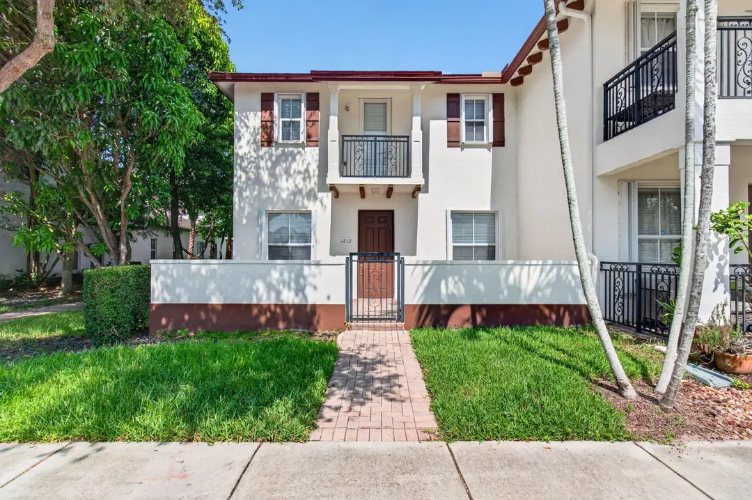 4651 Mimosa Terrace 1212, Coconut Creek, FL 33073