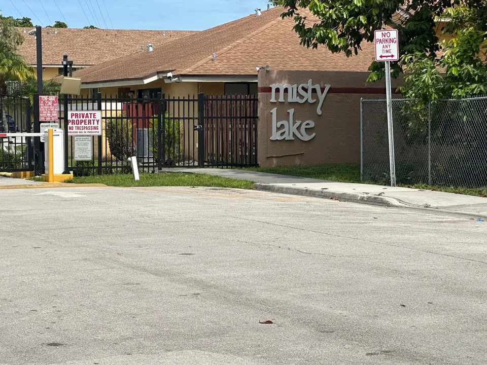 410 NW 214th Street 105, Miami Gardens, FL 33169