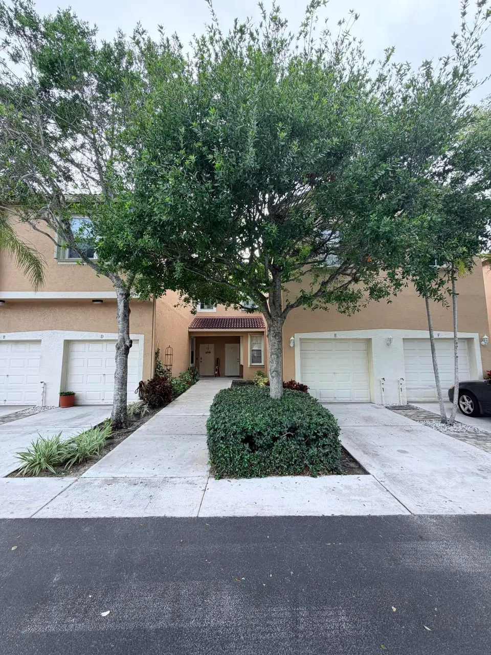 154 Village Boulevard E, Tequesta, FL 33469