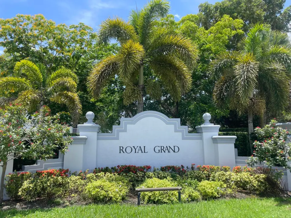 2640 S University Drive 319, Davie, FL 33328