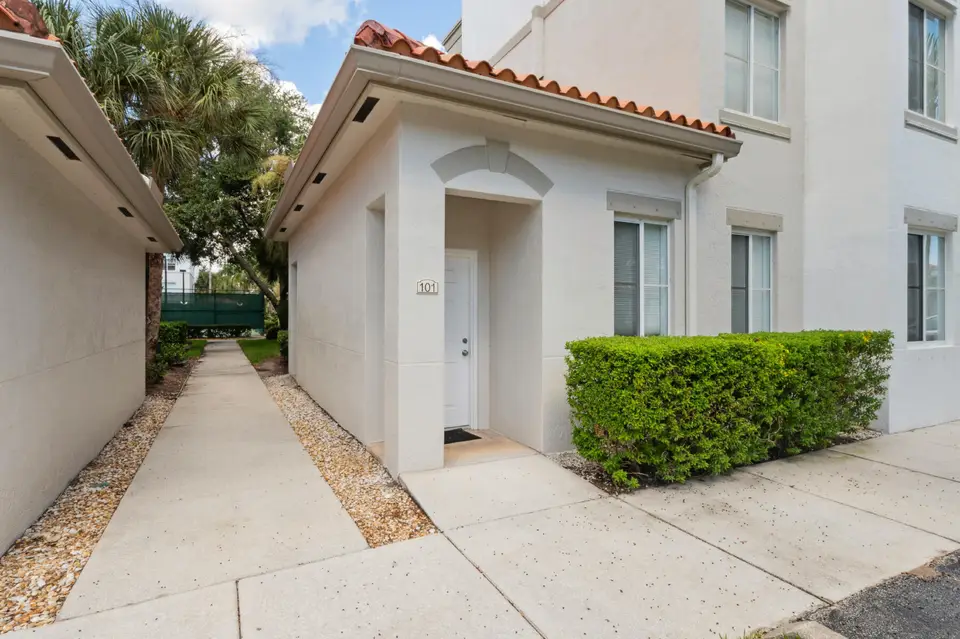 11022 Legacy Drive 101, Palm Beach Gardens, FL 33410