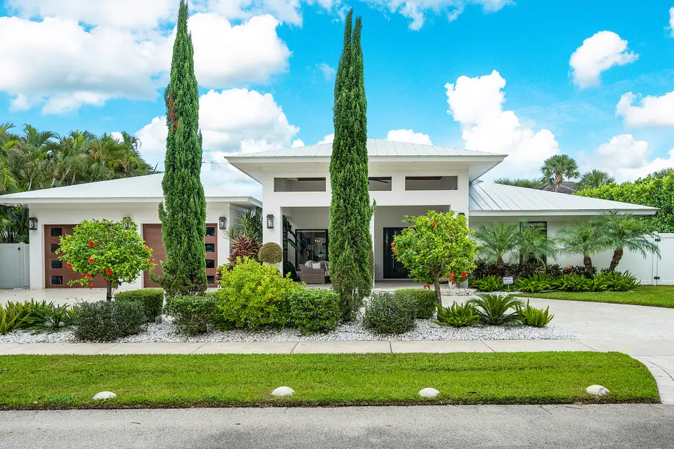 1117 Lake Drive, Delray Beach, FL 33444