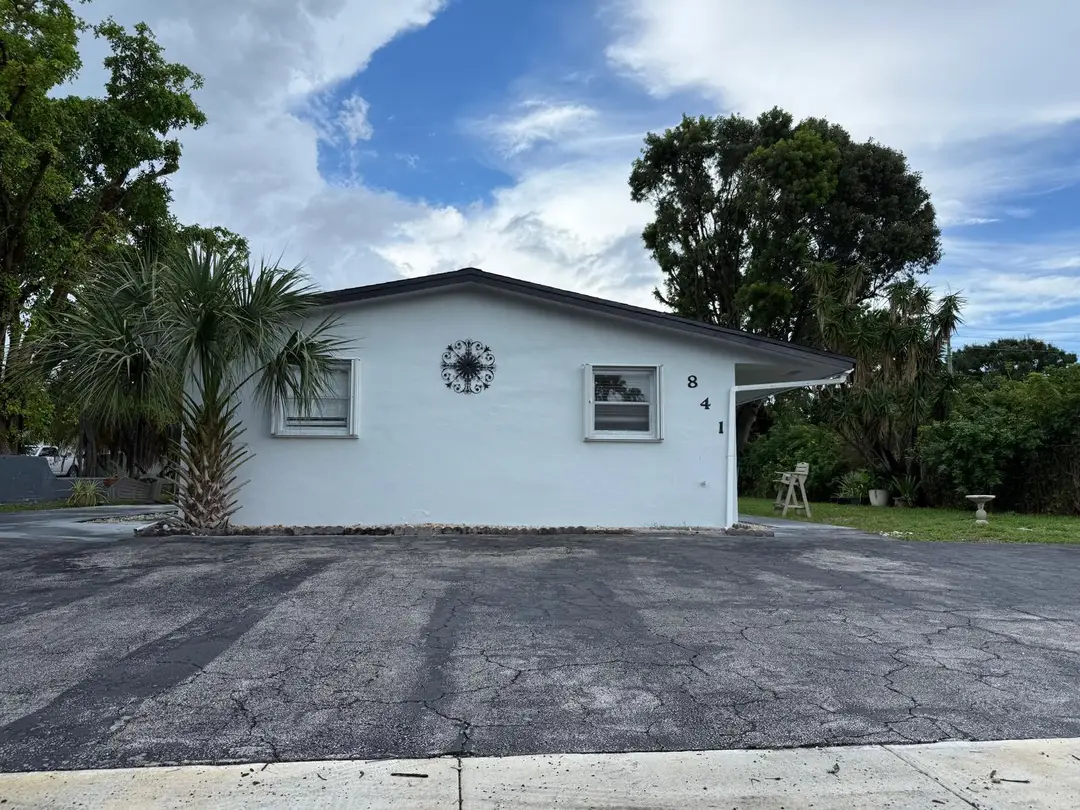 841 NW 39TH Street 1-4, Oakland Park, FL 33309