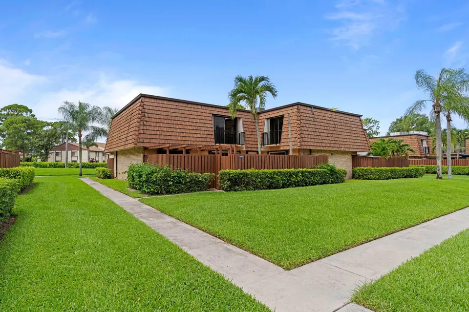1405 14th Lane, Greenacres, FL 33463