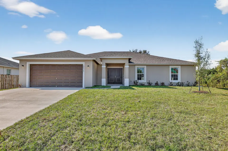 2060 SW Morelia Lane, Port St. Lucie, FL 34953