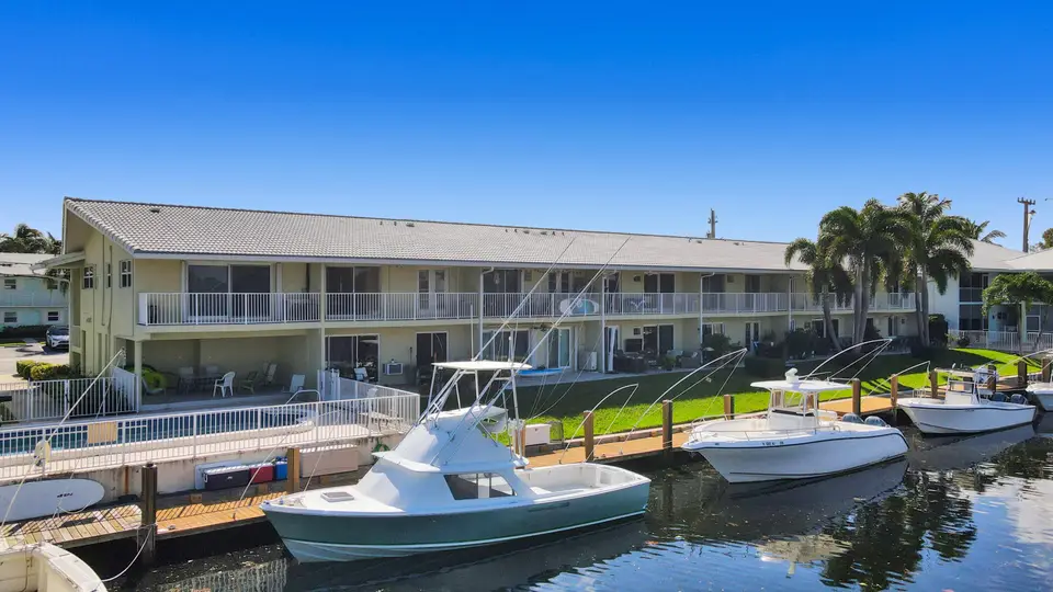 2311 NE 36th Street 2f, Lighthouse Point, FL 33064