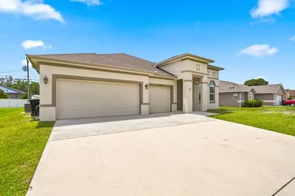 1957 SW LOGAN Street, Port St. Lucie, FL 34953