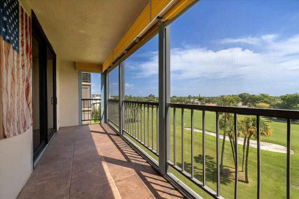 2430 DEER CREEK COUNTRY CLUB Boulevard 506, Deerfield Beach, FL 33442