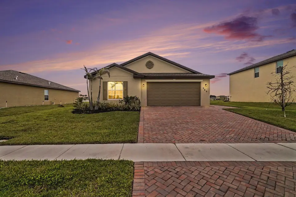 969 Bent Creek Drive, Fort Pierce, FL 34947