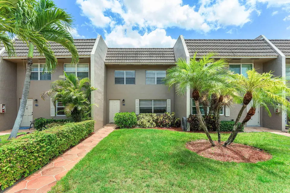 9050 NW 28TH Street 112, Coral Springs, FL 33065